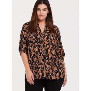 Torrid Womens size 2 2X Madison Ornate Georgette Button Front Blouse Tab Sleeves
